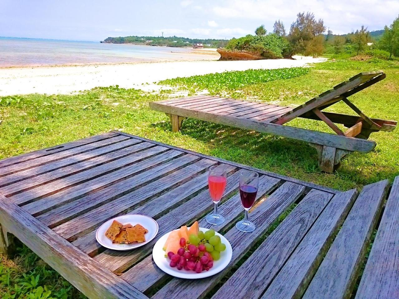Private Beach House Motobu Kültér fotó